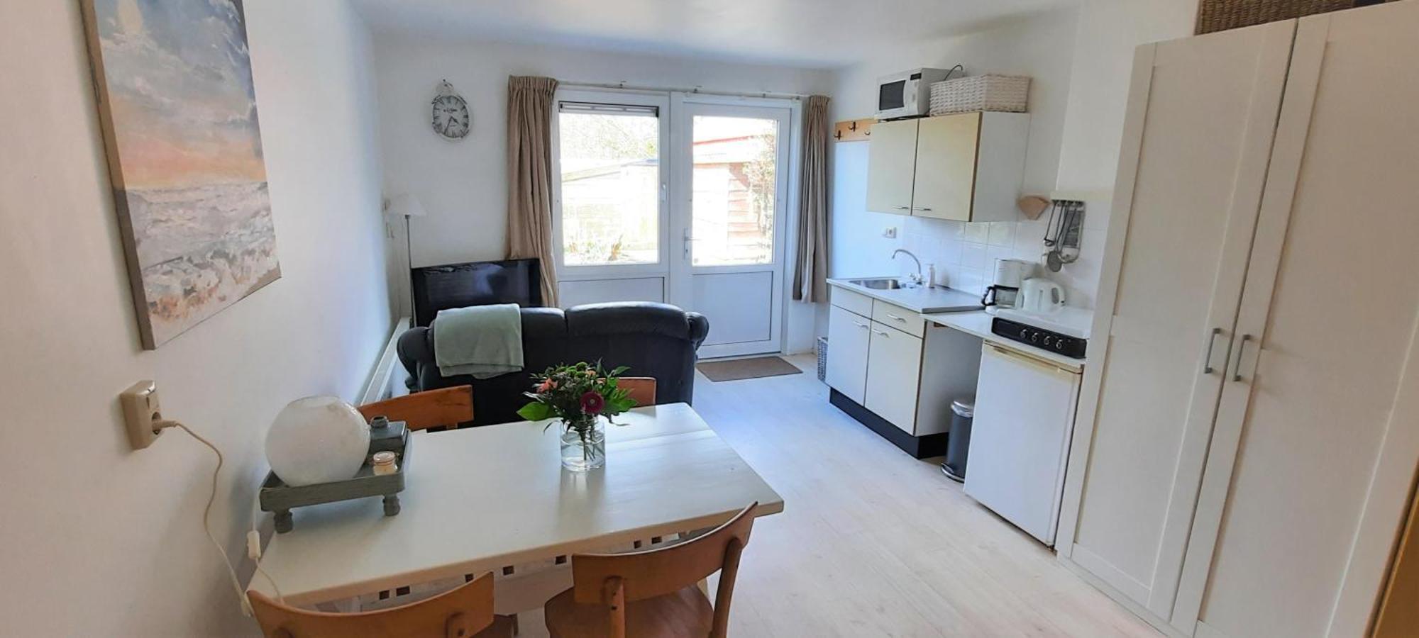 Baflo Appartement 2 Met Terras Aan De Tuin Van Op De Roemte מראה חיצוני תמונה